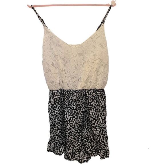Ditsy Floral Lace Panel Cami Romper - Picture 1 of 10